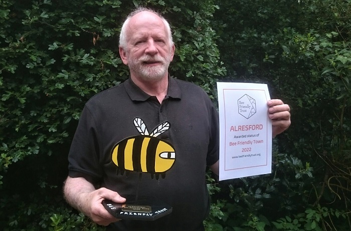 Alresford bee friendly award